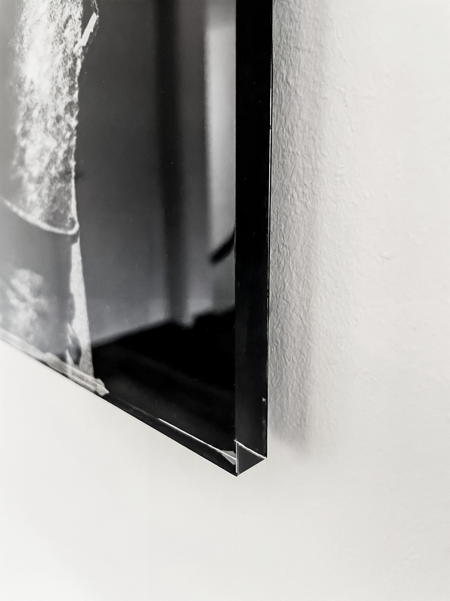 eck01 Ansicht der klaren Acrylkante